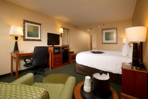 Hampton Inn Alexandria - image 24