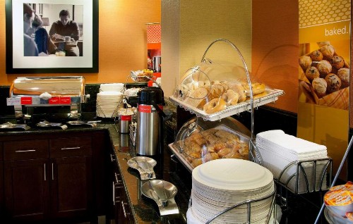 Hampton Inn Alexandria - image 25
