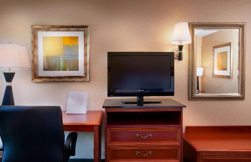 Hampton Inn Alexandria - image 7