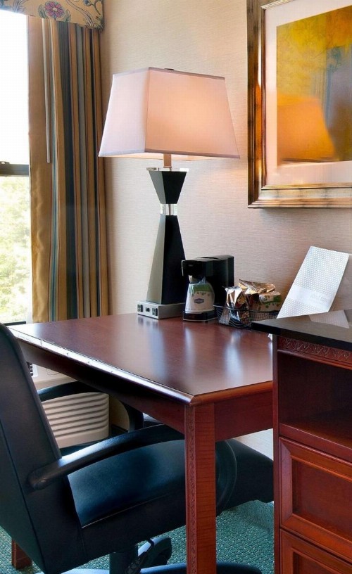 Hampton Inn Alexandria - image 9