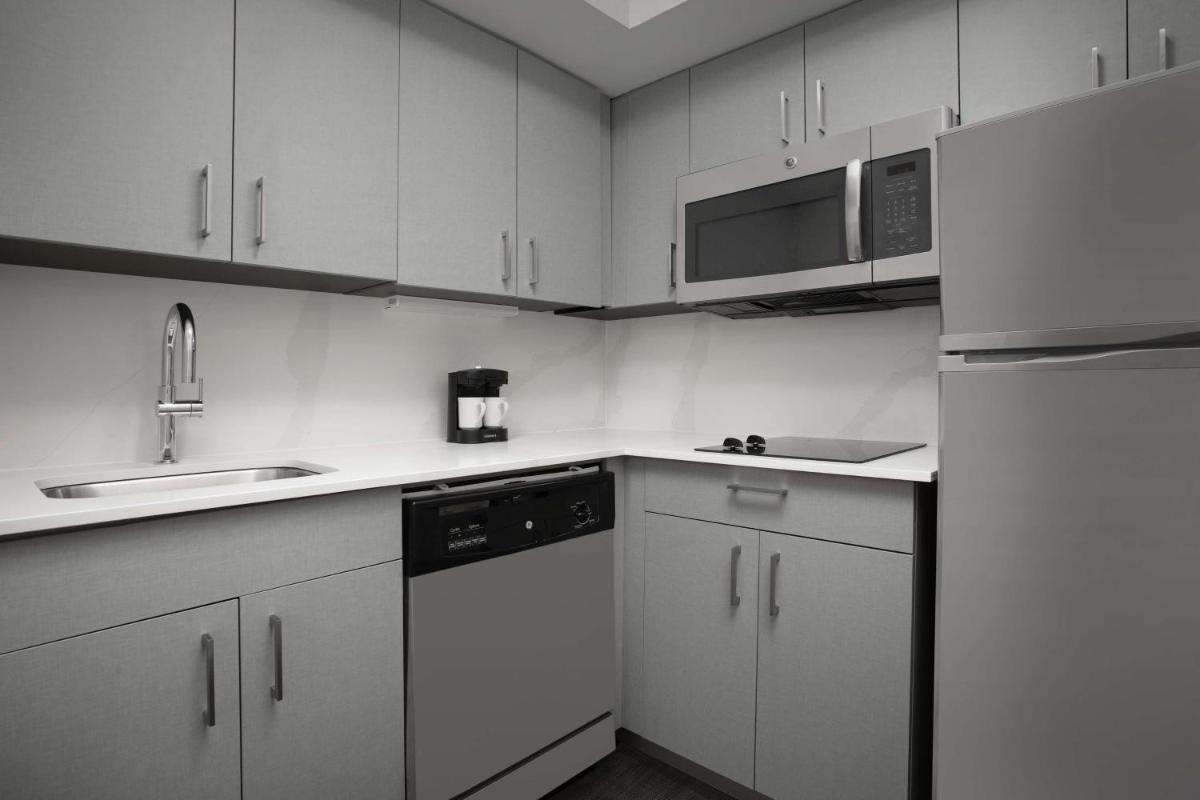 Homewood Suites by Hilton Alexandria - image 5