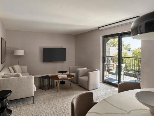 Holiday Inn & Suites Hotel Alexandria - Old Town - image 36