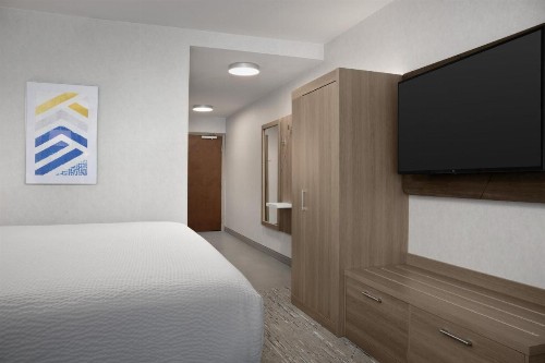 Holiday Inn Express & Suites Alexandria - Fort Belvoir an IHG Hotel - image 15