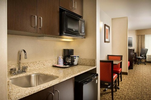 Holiday Inn Express & Suites Alexandria - Fort Belvoir an IHG Hotel - image 22