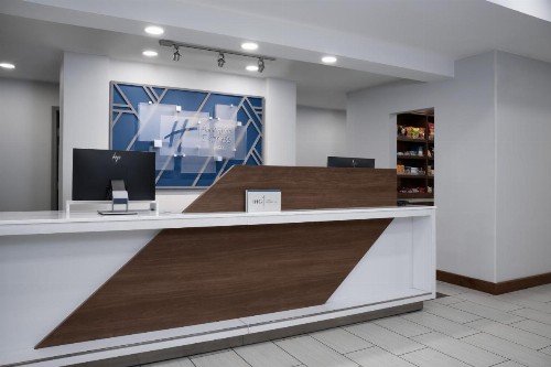 Holiday Inn Express & Suites Alexandria - Fort Belvoir an IHG Hotel - image 44