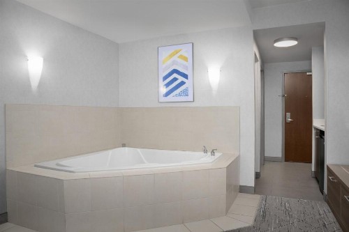 Holiday Inn Express & Suites Alexandria - Fort Belvoir an IHG Hotel - image 5