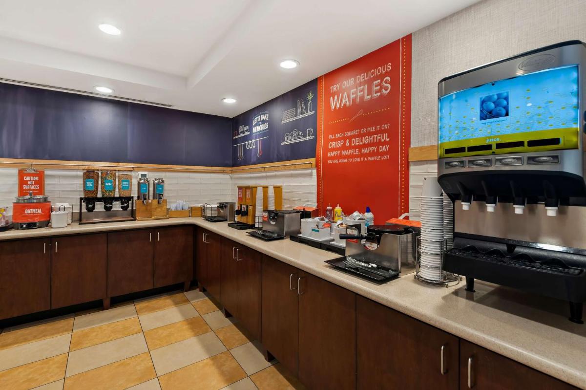 Hampton Inn & Suites Fort Belvoir Alexandria South - main image