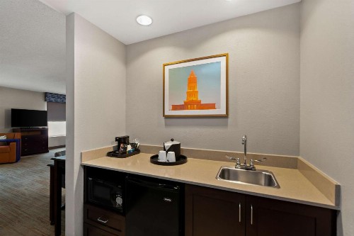 Hampton Inn & Suites Fort Belvoir Alexandria South - image 3