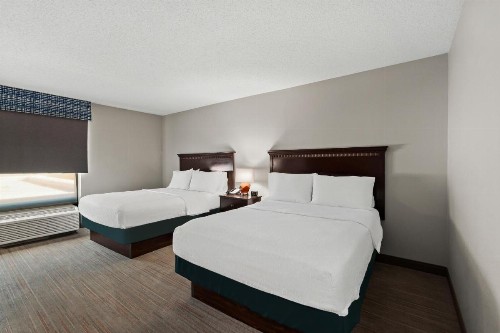 Hampton Inn & Suites Fort Belvoir Alexandria South - image 7