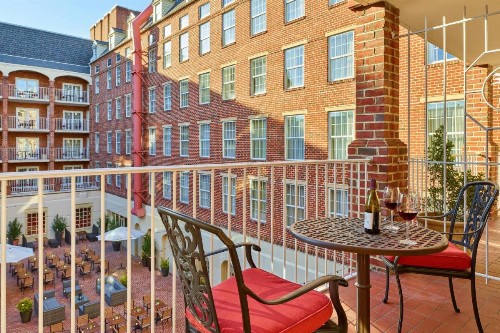 The Alexandrian Old Town Alexandria Autograph Collection - image 12