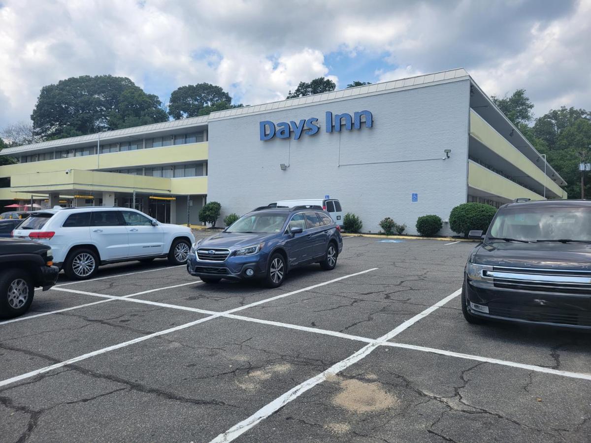 Days Inn by Wyndham Alexandria South - main image