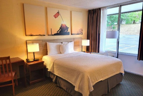 Days Inn by Wyndham Alexandria South - image 21