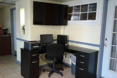 Days Inn by Wyndham Alexandria South - image 24
