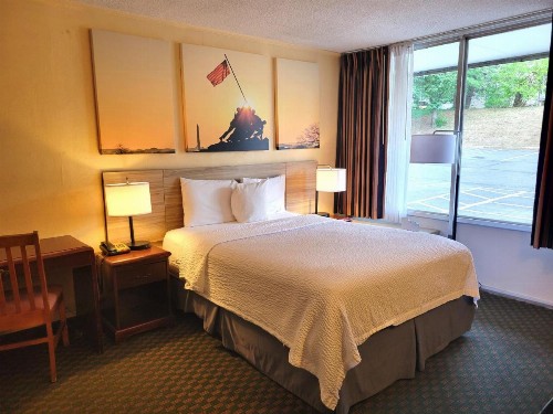 Days Inn by Wyndham Alexandria South - image 26