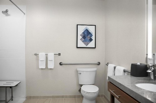 Candlewood Suites Alexandria - Fort Bevoir - image 12