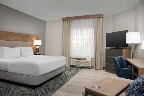 Candlewood Suites Alexandria - Fort Bevoir - image 29
