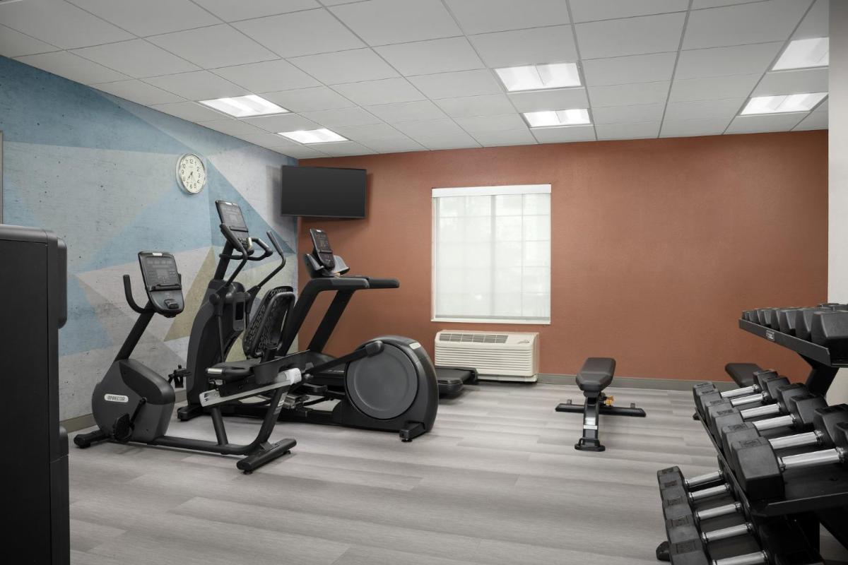 Candlewood Suites Alexandria - Fort Bevoir - image 6