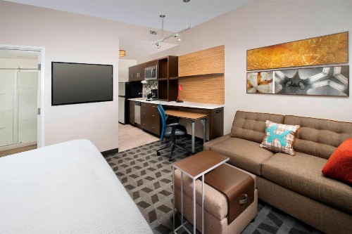 TownePlace Suites by Marriott Alexandria Fort Belvoir - image 7