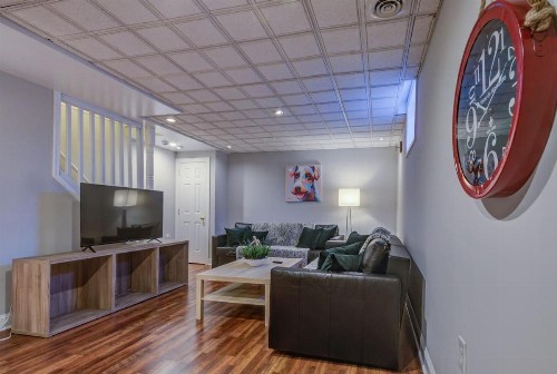 Beautiful modern colonial house 10m to DC - image 2