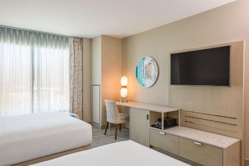 Renaissance ClubSport Aliso Viejo Laguna Beach Hotel - image 2
