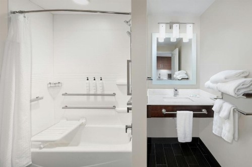 TownePlace Suites by Marriott Detroit Allen Park - image 10
