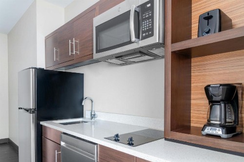 TownePlace Suites by Marriott Detroit Allen Park - image 17