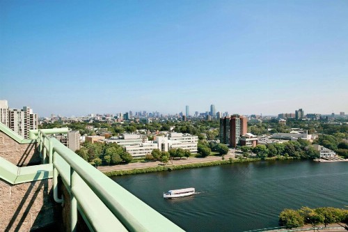 DoubleTree Suites by Hilton Hotel Boston - Cambridge - image 32