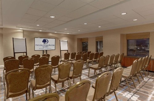 DoubleTree Suites by Hilton Hotel Boston - Cambridge - image 41