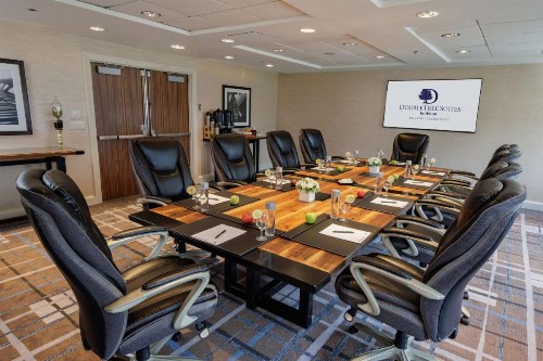 DoubleTree Suites by Hilton Hotel Boston - Cambridge - image 49