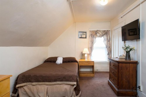 The Farrington Inn - image 11