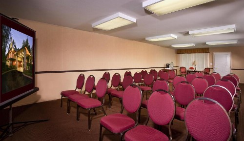 Ayres Lodge Alpine - image 20