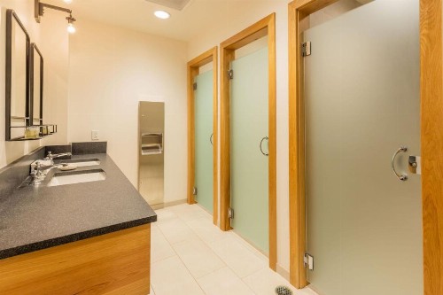 The Snowpine Lodge - image 47