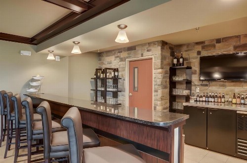 Cobblestone Inn & Suites - Altamont - image 10