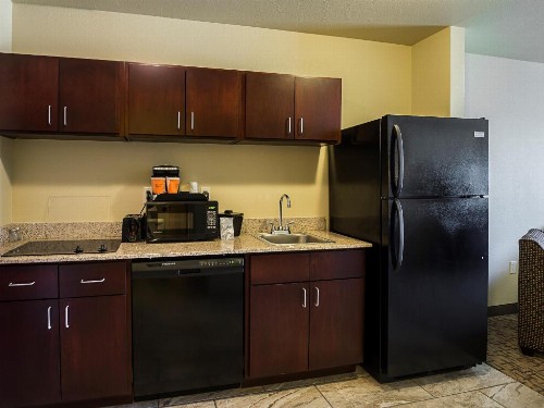 Cobblestone Inn & Suites - Altamont - image 42