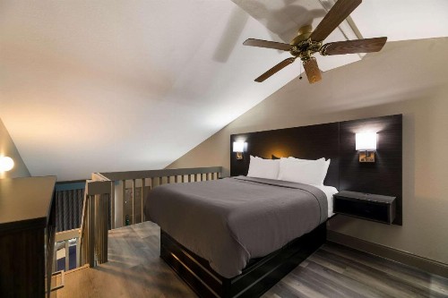 Days Inn & Suites by Wyndham Altamonte Springs - image 30