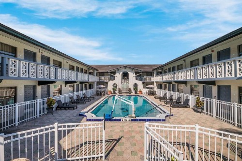 Days Inn & Suites by Wyndham Altamonte Springs - image 31