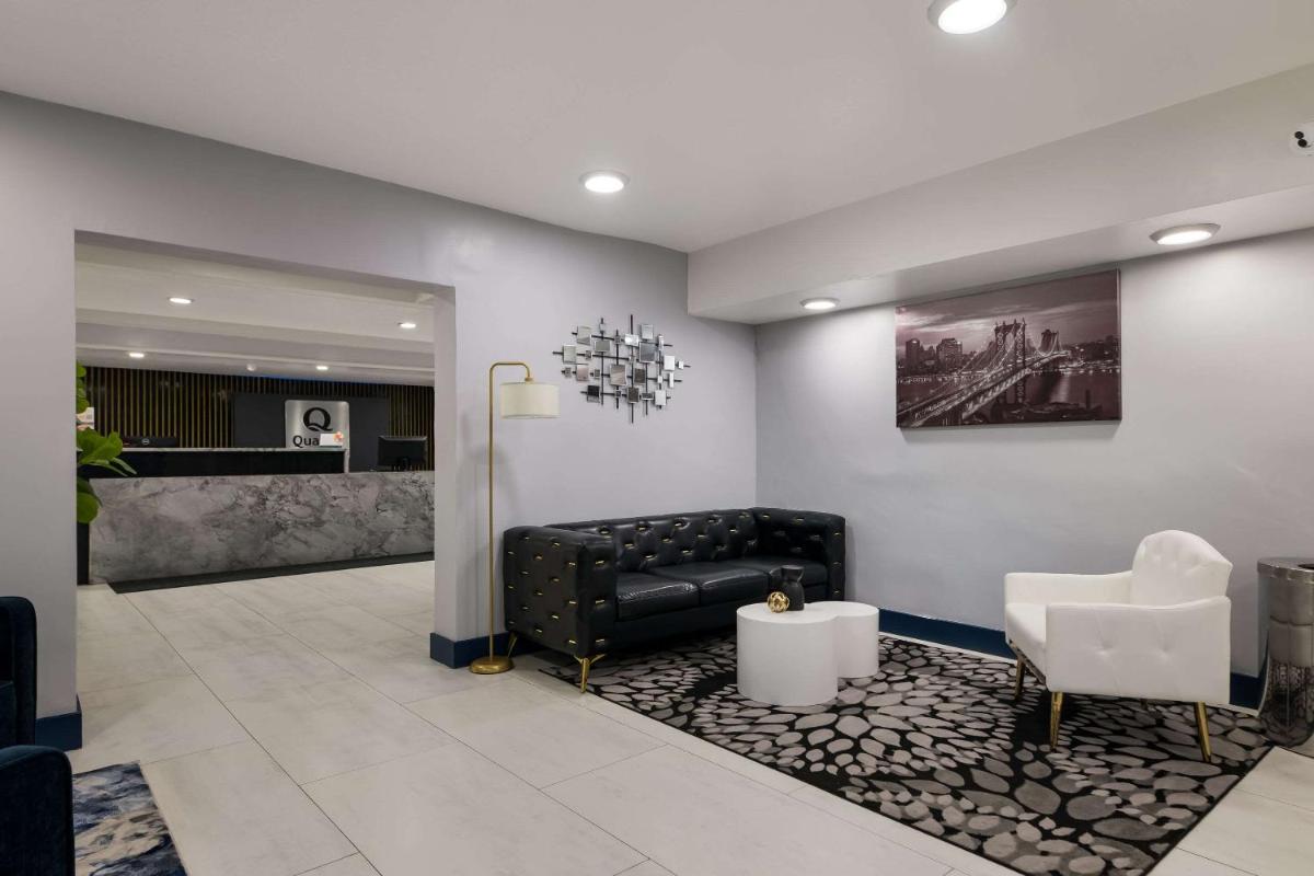 Days Inn & Suites by Wyndham Altamonte Springs - image 7