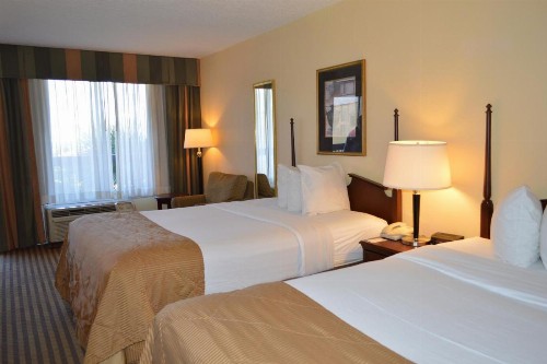 Opal Hotel & Suites - image 4