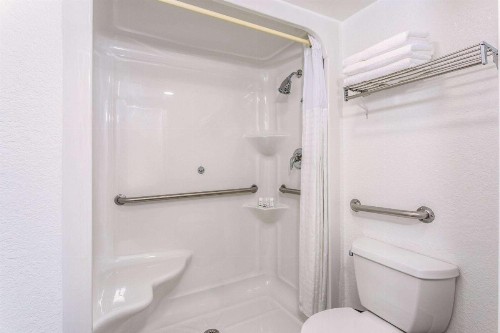 Ramada by Wyndham Altamonte Springs - image 22