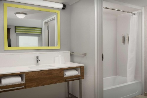Hampton Inn & Suites Orlando North Altamonte Springs - image 32