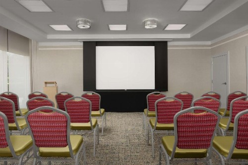 Hampton Inn & Suites Orlando North Altamonte Springs - image 39