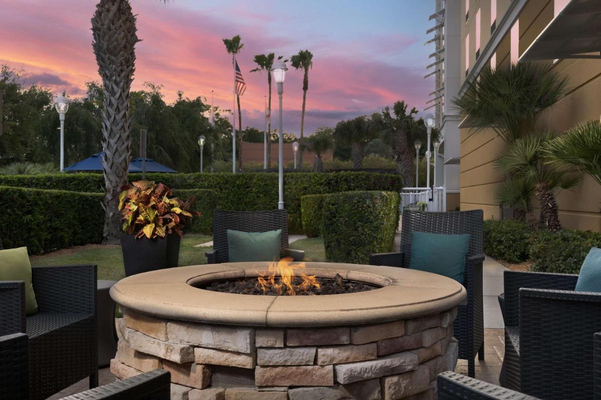 Hampton Inn & Suites Orlando North Altamonte Springs - image 4