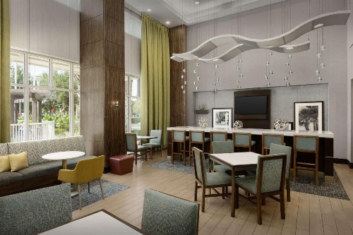 Hampton Inn & Suites Orlando North Altamonte Springs - image 8