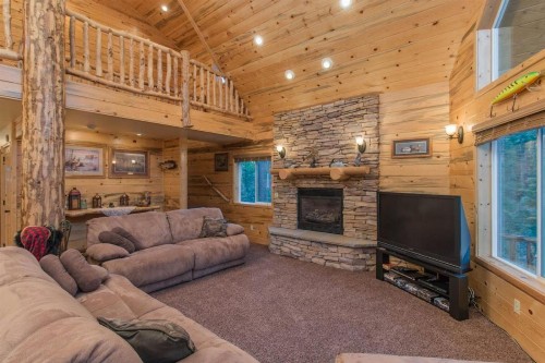 High Roller Hideaway - image 11
