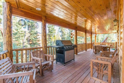 High Roller Hideaway - image 6