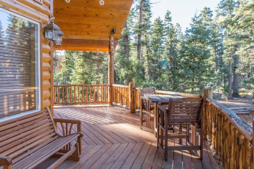 High Roller Hideaway - image 8