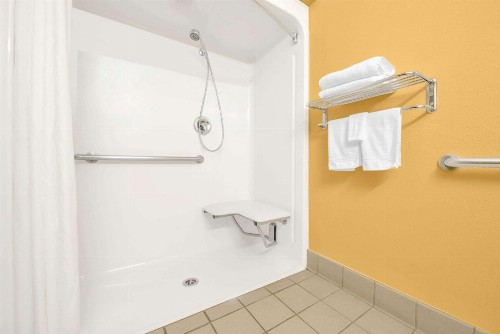 Microtel Inn & Suites by Wyndham Amarillo - image 36