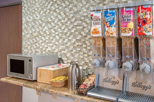 Microtel Inn & Suites by Wyndham Amarillo - image 37