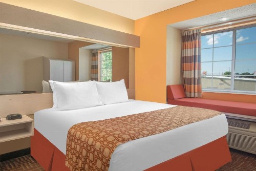 Microtel Inn & Suites by Wyndham Amarillo - image 40