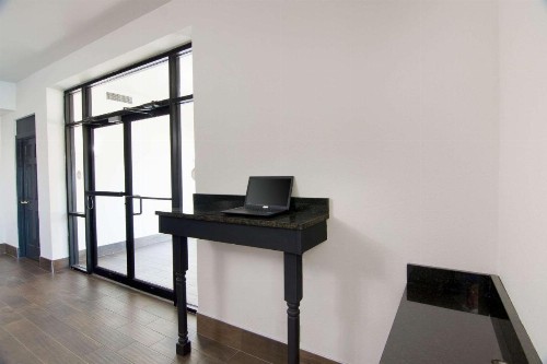 Quality Inn East Amarillo - image 16